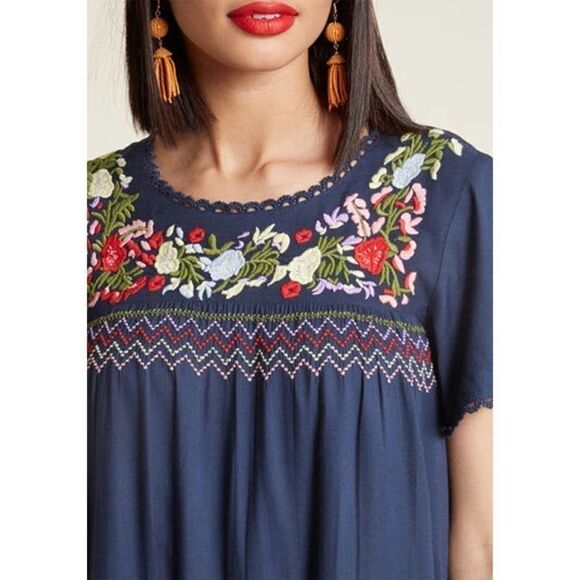 ModCloth Embroided Peace and Lovely Shift Dress - Picture 4 of 5